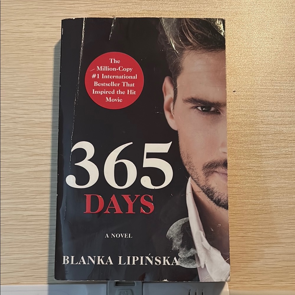 365 Days Novel by Blanka Lipińska